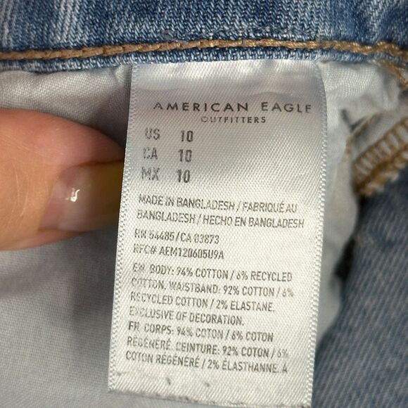 American Eagle Distressed Mom Shorts sz 10 - Picture 5 of 6